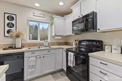 4405 E Roosevelt Avenue, Tacoma, WA 98404 - Photo 9