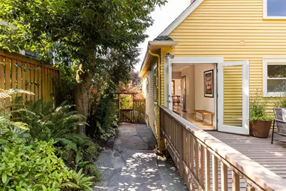 1724 31st Avenue, Seattle, WA 98122 - Photo 27