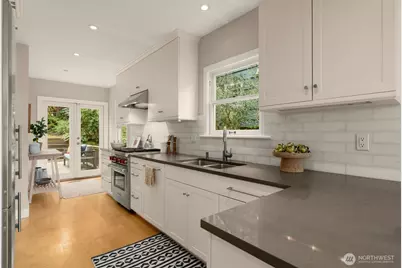 1724 31st Avenue, Seattle, WA 98122 - Photo 7