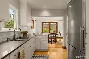 1724 31st Ave, Seattle, WA 98122 - Photo 11