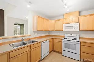 1103 63rd St SE, Auburn, WA 98092 - Photo 9