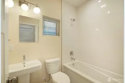 1210 NE 95th Street #B, Seattle, WA 98115 - Photo 7