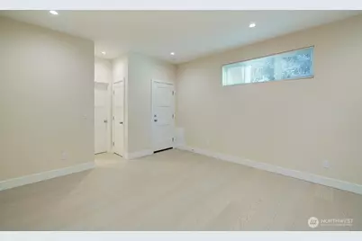 1210 NE 95th Street #B, Seattle, WA 98115 - Photo 5