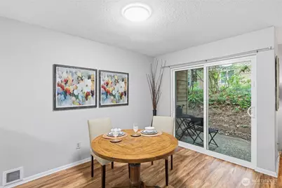 14651 NE 40th Street #C1, Bellevue, WA 98007 - Photo 5