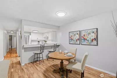 14651 NE 40th Street #C1, Bellevue, WA 98007 - Photo 9