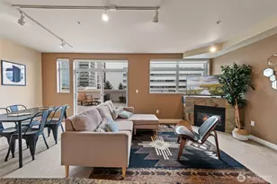 300 110th Ave NE, Bellevue, WA 98004 - Photo 5