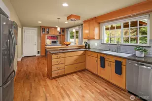 1452 8th Pl S, Edmonds, WA 98020 - Photo 9