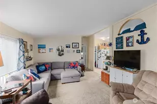 201 W Oakview Ave, Centralia, WA 98531 - Photo 7