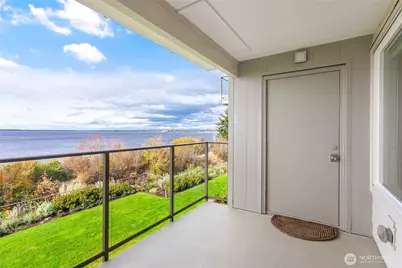 600 S State Street #204, Bellingham, WA 98225 - Photo 5