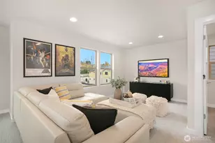 12504 SE 256th Pl, Kent, WA 98030 - Photo 11