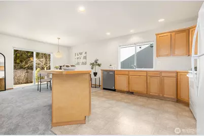 923 Sarah Ct NW, Olympia, WA 98502 - Photo 9