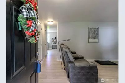 15428 Westshore Drive SE, Yelm, WA 98597 - Photo 5