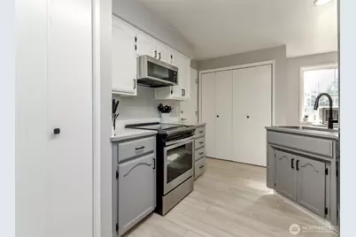 15428 Westshore Drive SE, Yelm, WA 98597 - Photo 11