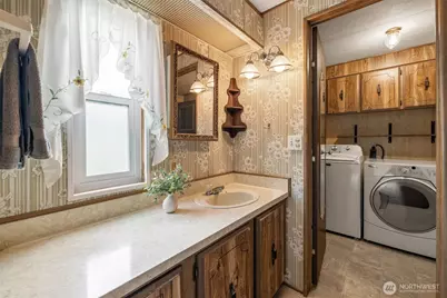 2119 S 252nd Street, Des Moines, WA 98198 - Photo 27