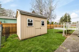 2119 S 252nd St, Des Moines, WA 98198 - Photo 3