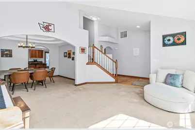 403 207th Avenue E, Auburn, WA 98391 - Photo 5