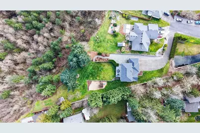 403 207th Avenue E, Auburn, WA 98391 - Photo 33