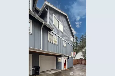 3012 NE 137th Street #B, Seattle, WA 98125 - Photo 3