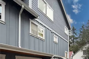 3012 NE 137th St, Seattle, WA 98125 - Photo 3