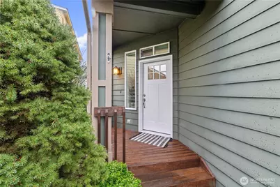 319 Shadow Place SE, Renton, WA 98059 - Photo 3