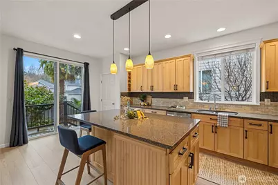 319 Shadow Place SE, Renton, WA 98059 - Photo 11