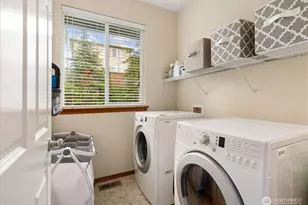 1676 SW Ulysses St, Oak Harbor, WA 98277 - Photo 13