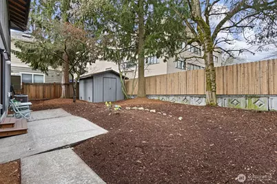 9545 Interlake Avenue N, Seattle, WA 98103 - Photo 31