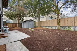 9545 Interlake Ave N, Seattle, WA 98103 - Photo 31