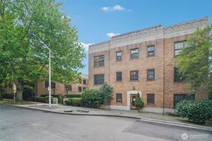 519 W Roy St, Seattle, WA 98119 - Photo 3