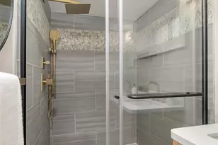 1816 NE 82nd St, Seattle, WA 98115 - Photo 23