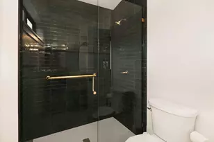 4009 33rd Ave W, Seattle, WA 98199 - Photo 11