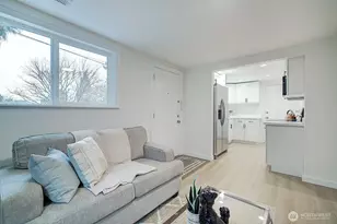 10231 36th Ave SW, Seattle, WA 98146 - Photo 3