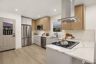 1412 Taylor Ave N, Seattle, WA 98109 - Photo 15