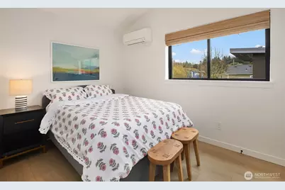 4009 33rd Avenue W #B, Seattle, WA 98199 - Photo 13