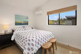 4009 33rd Ave W, Seattle, WA 98199 - Photo 13