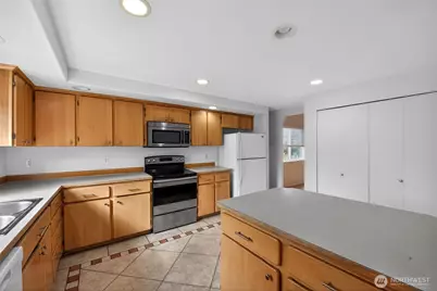 8402 147th St Court E, Puyallup, WA 98375 - Photo 9