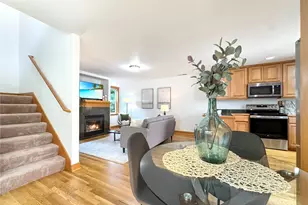 8515 Stone Ave N, Seattle, WA 98103 - Photo 13