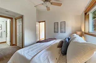 8515 Stone Ave N, Seattle, WA 98103 - Photo 15