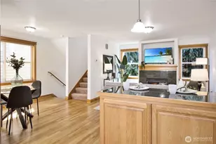 8515 Stone Ave N, Seattle, WA 98103 - Photo 11