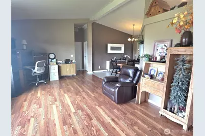 8905 Canal Road SE, Yelm, WA 98597 - Photo 3