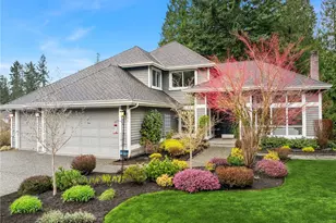 545 Mt Olympus Dr SW, Issaquah, WA 98027 - Photo 1