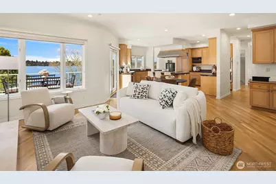 7439 W Mercer Way, Mercer Island, WA 98040 - Photo 13