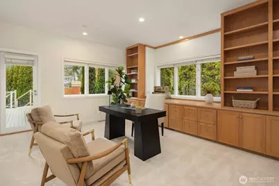 7439 W Mercer Way, Mercer Island, WA 98040 - Photo 15