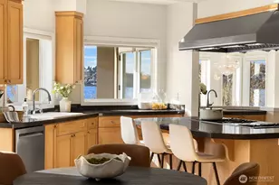 7439 W Mercer Way, Mercer Island, WA 98040 - Photo 11