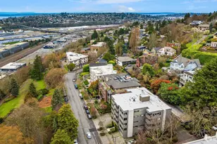 654 W Olympic Pl, Seattle, WA 98119 - Photo 35