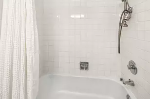 654 W Olympic Pl, Seattle, WA 98119 - Photo 27