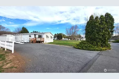 2285 Basin Street SW #12, Ephrata, WA 98823 - Photo 3