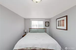 1031 W Glenwood St, Port Angeles, WA 98363 - Photo 13