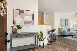 566 241st Ln SE, Sammamish, WA 98074 - Photo 3