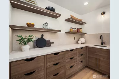 19902 Broadway Avenue, Snohomish, WA 98296 - Photo 15